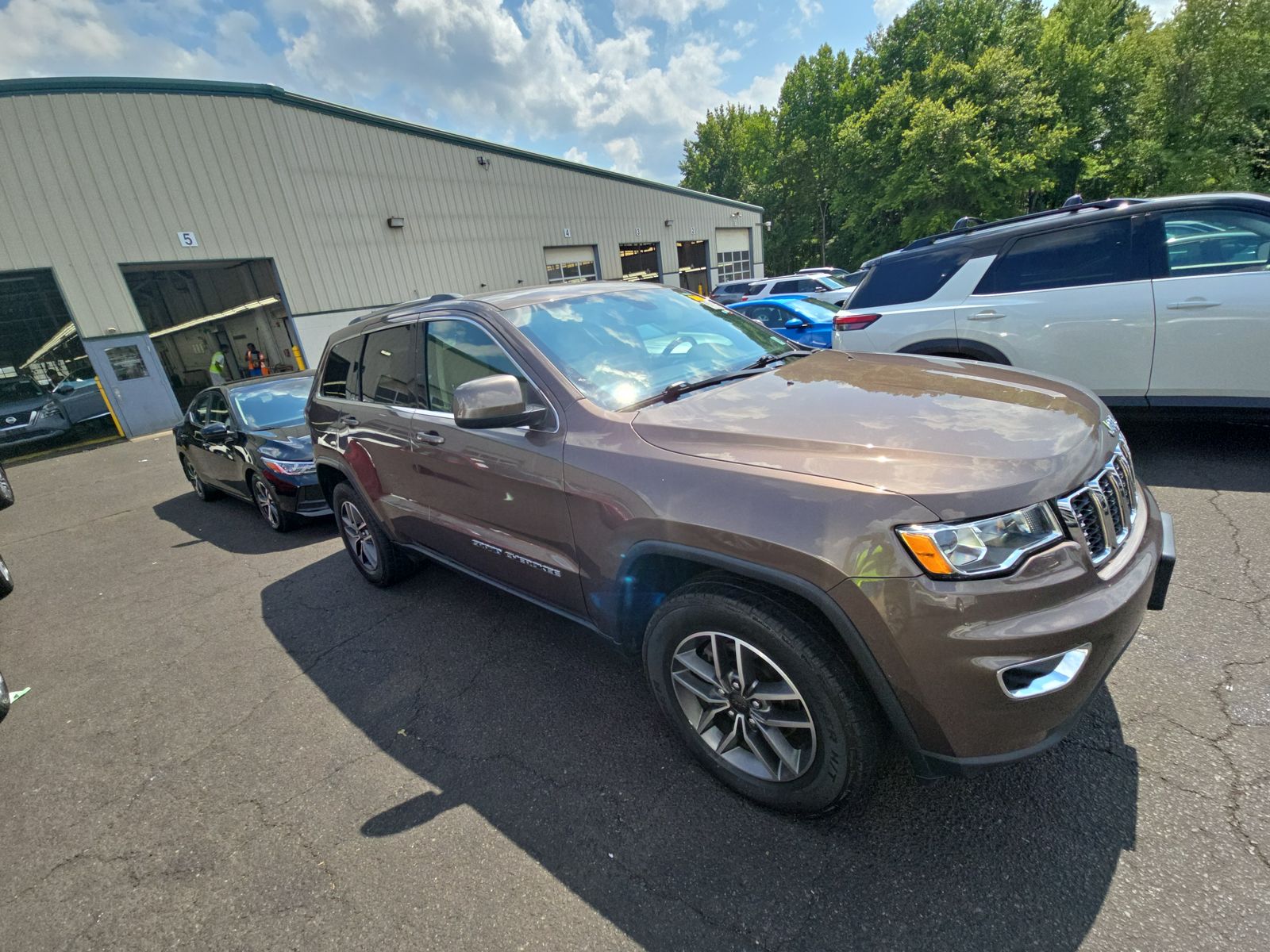 2020 Jeep Grand Cherokee Laredo E Edition AWD