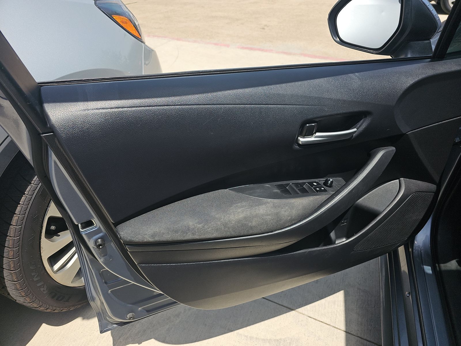 2020 Toyota Corolla LE FWD