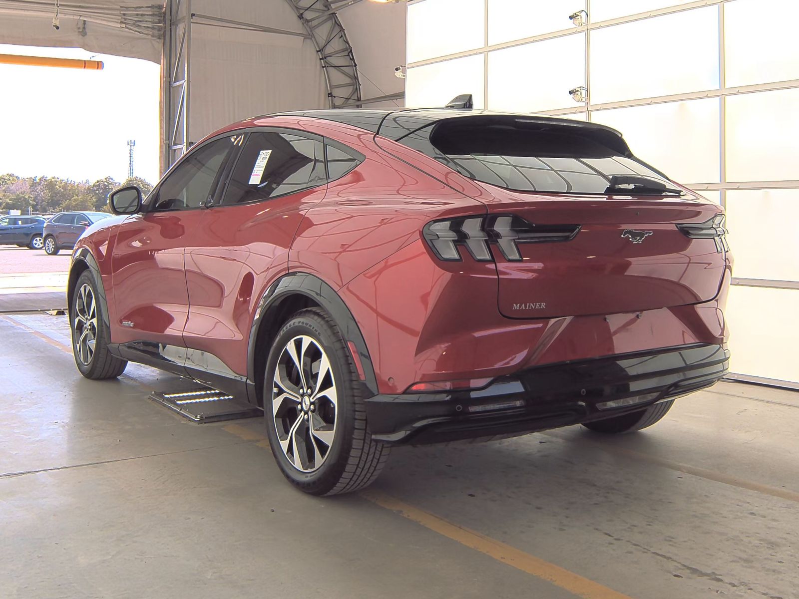 2021 Ford Mustang Mach-E Premium RWD