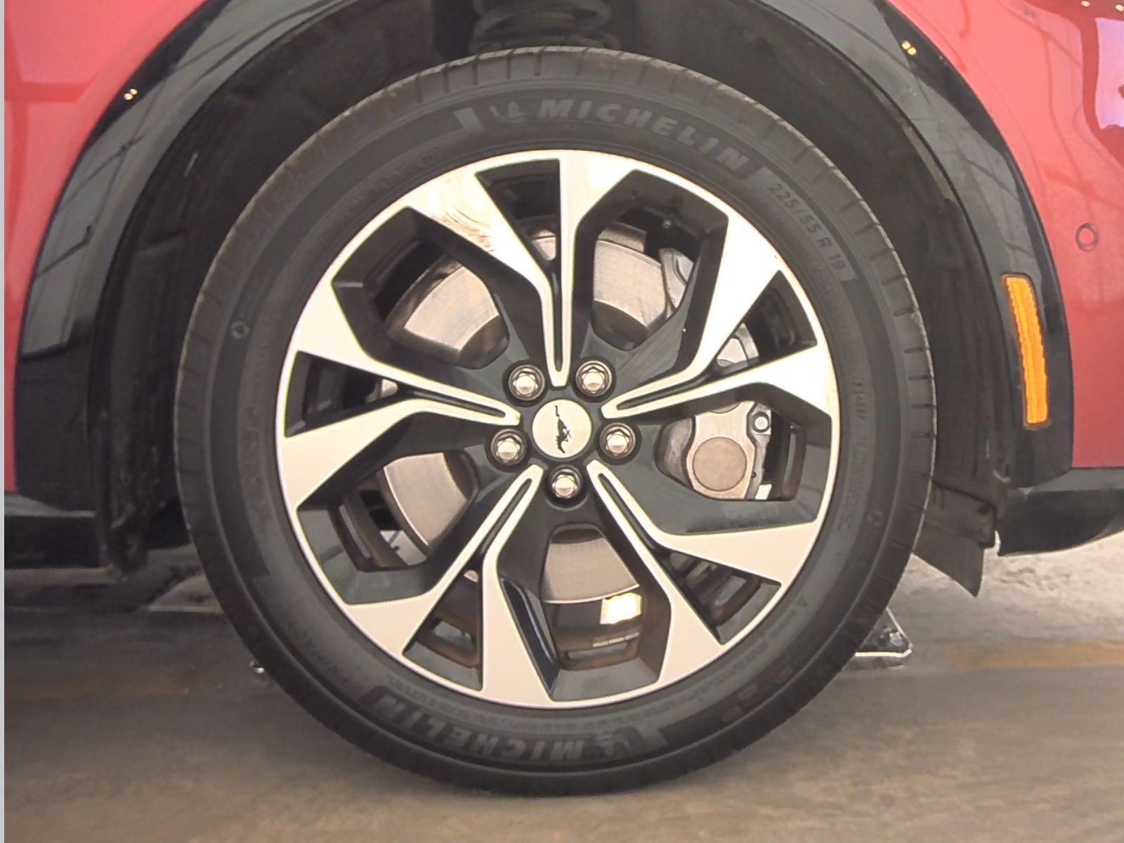 2021 Ford Mustang Mach-E Premium RWD