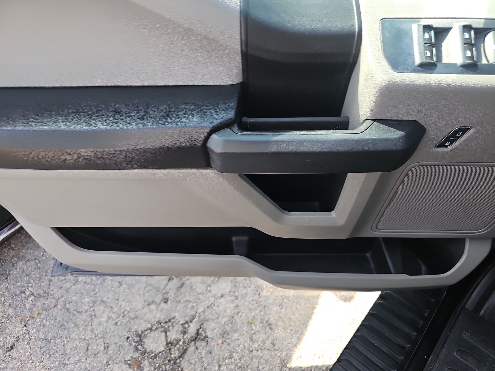 2017 Ford F-150 XL RWD