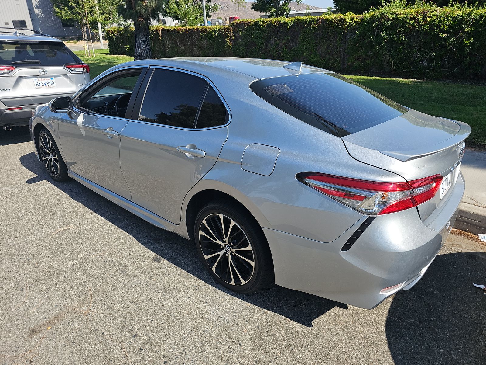 2019 Toyota Camry SE FWD