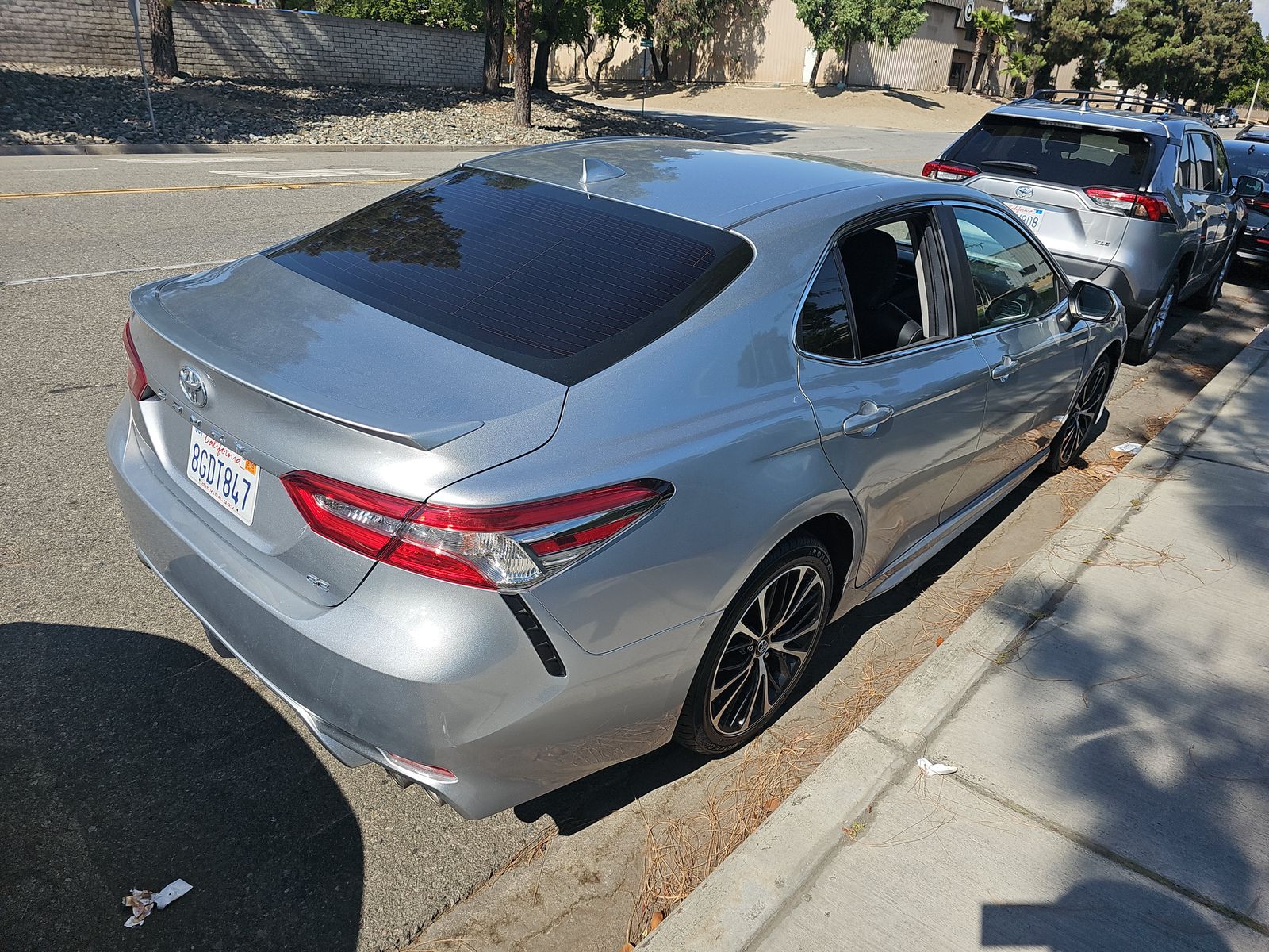 2019 Toyota Camry SE FWD