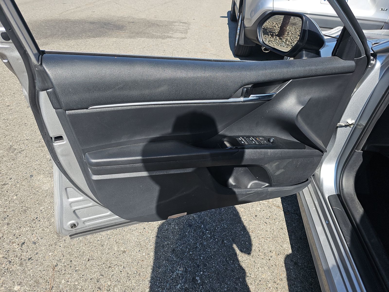 2019 Toyota Camry SE FWD