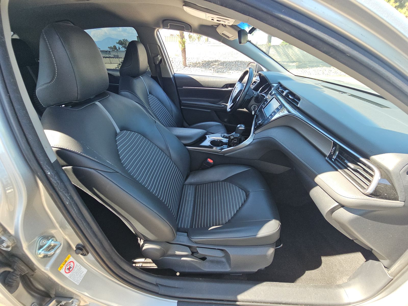 2019 Toyota Camry SE FWD