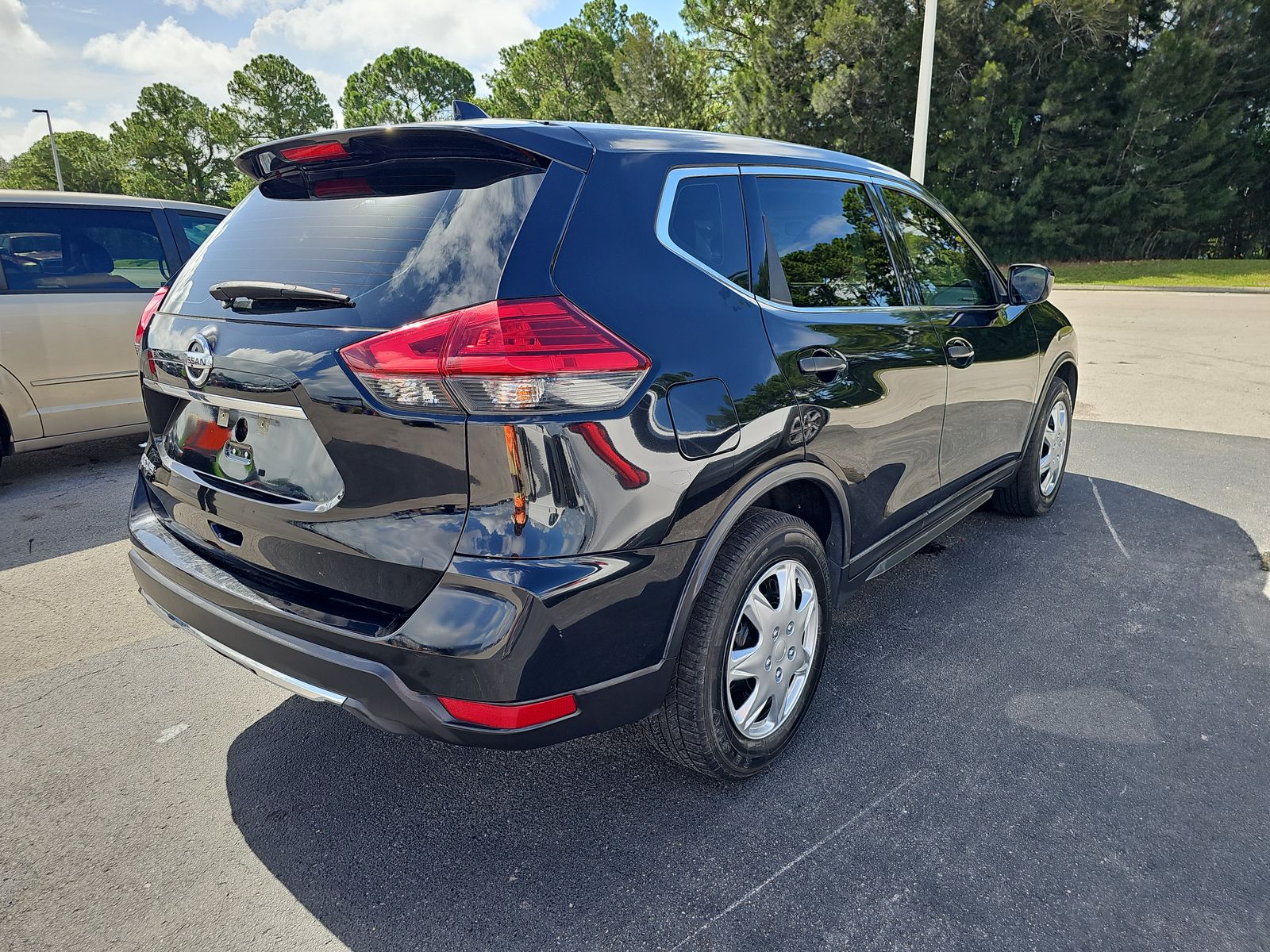 2017 Nissan Rogue S FWD