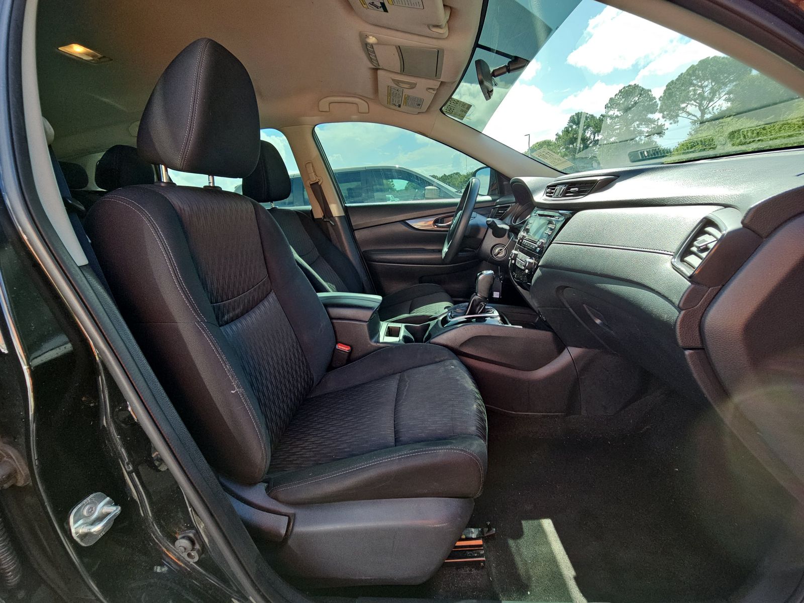 2017 Nissan Rogue S FWD