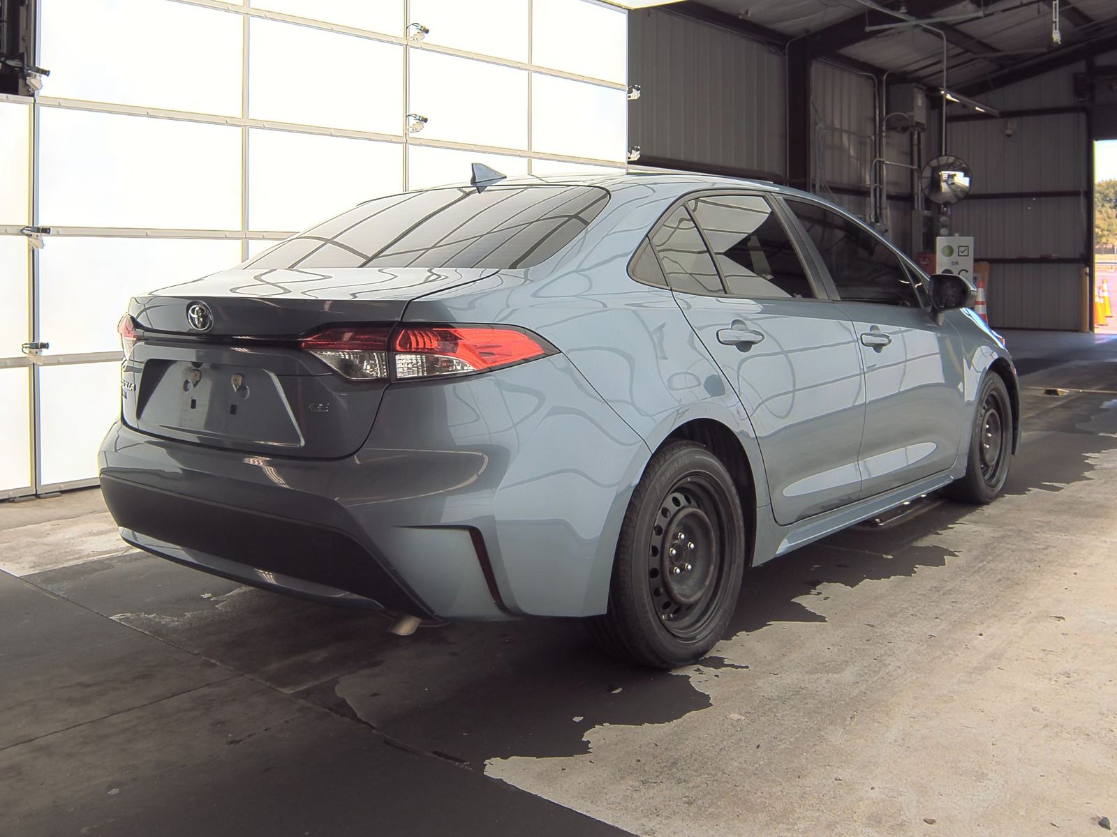 2020 Toyota Corolla LE FWD