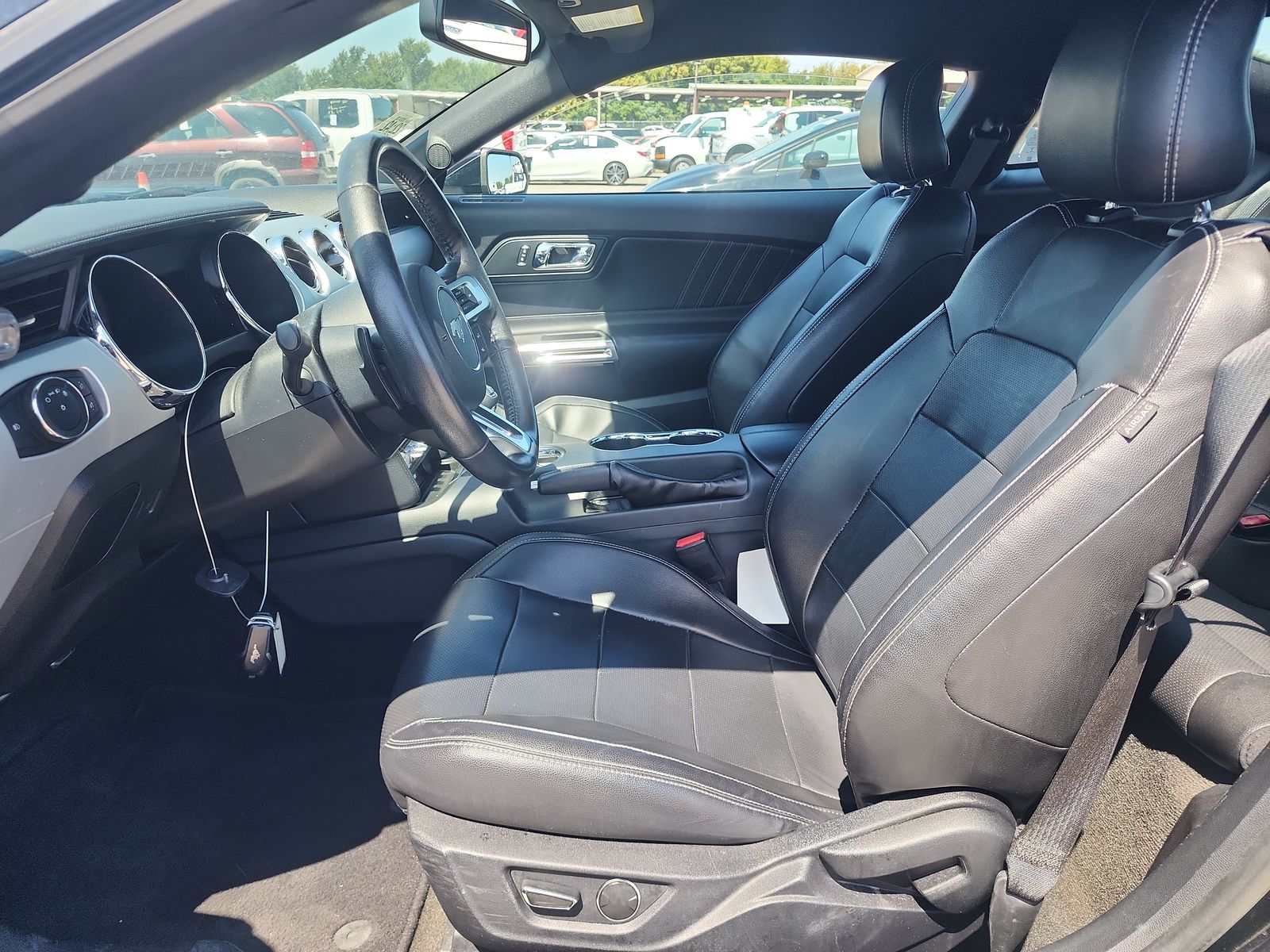 2017 Ford Mustang EcoBoost Premium RWD