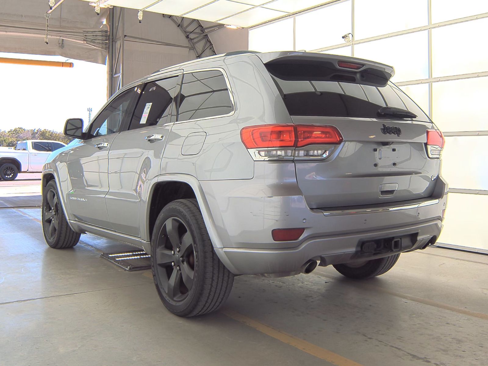 2014 Jeep Grand Cherokee Overland FWD