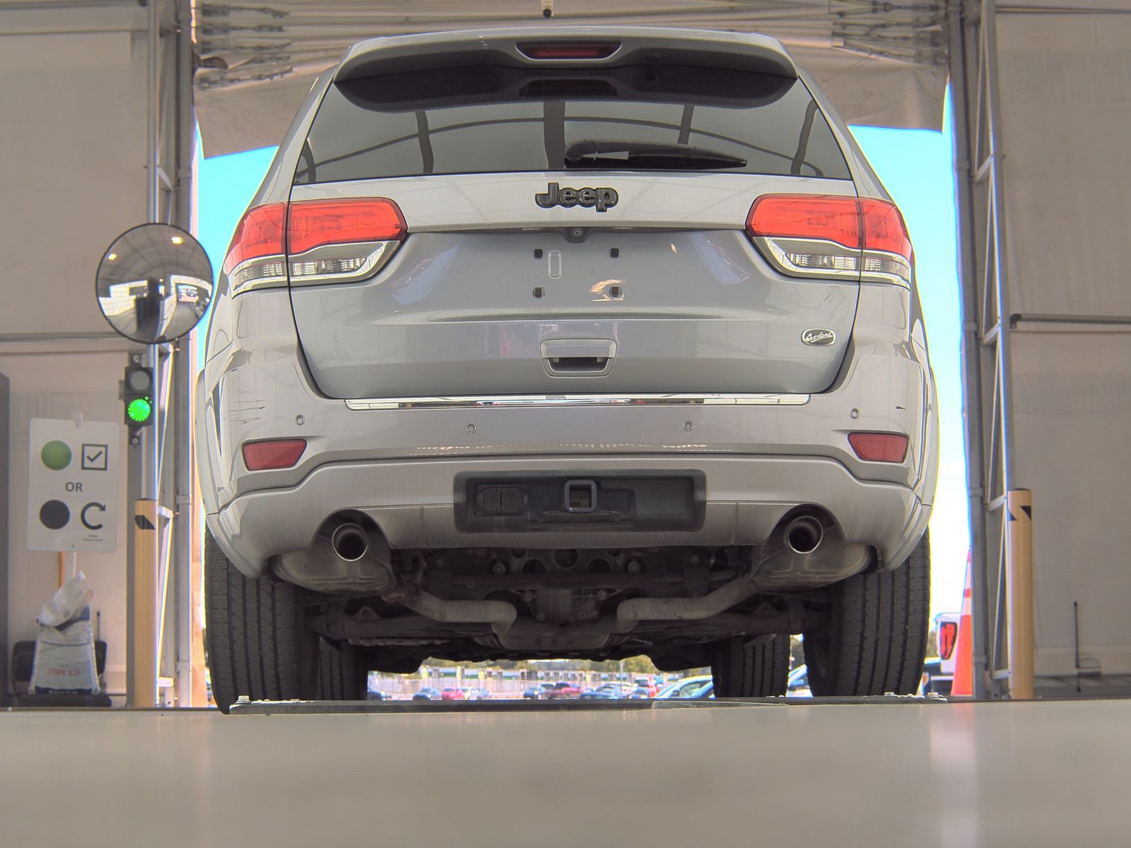 2014 Jeep Grand Cherokee Overland FWD