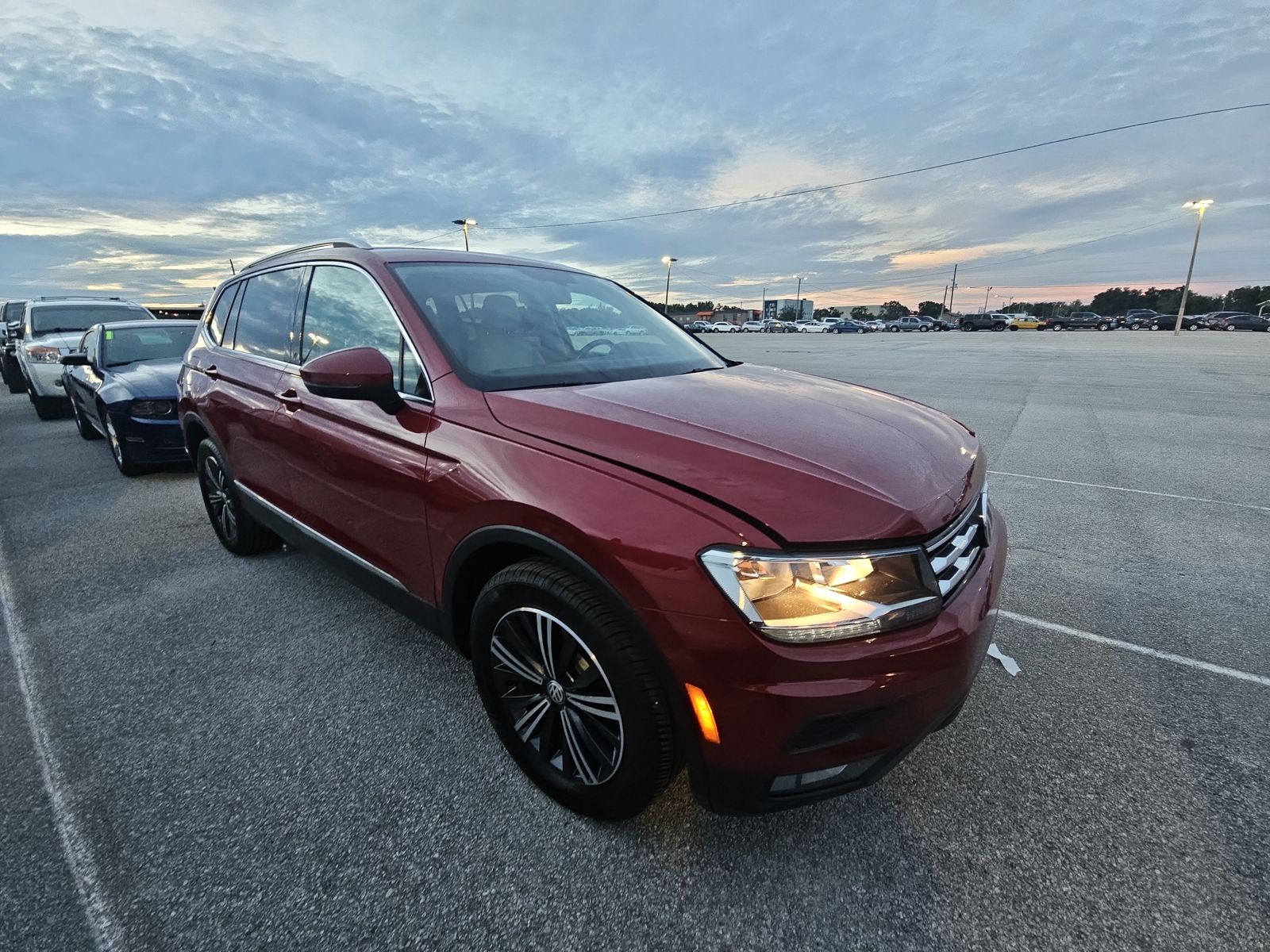 2018 Volkswagen Tiguan 2.0T SEL FWD