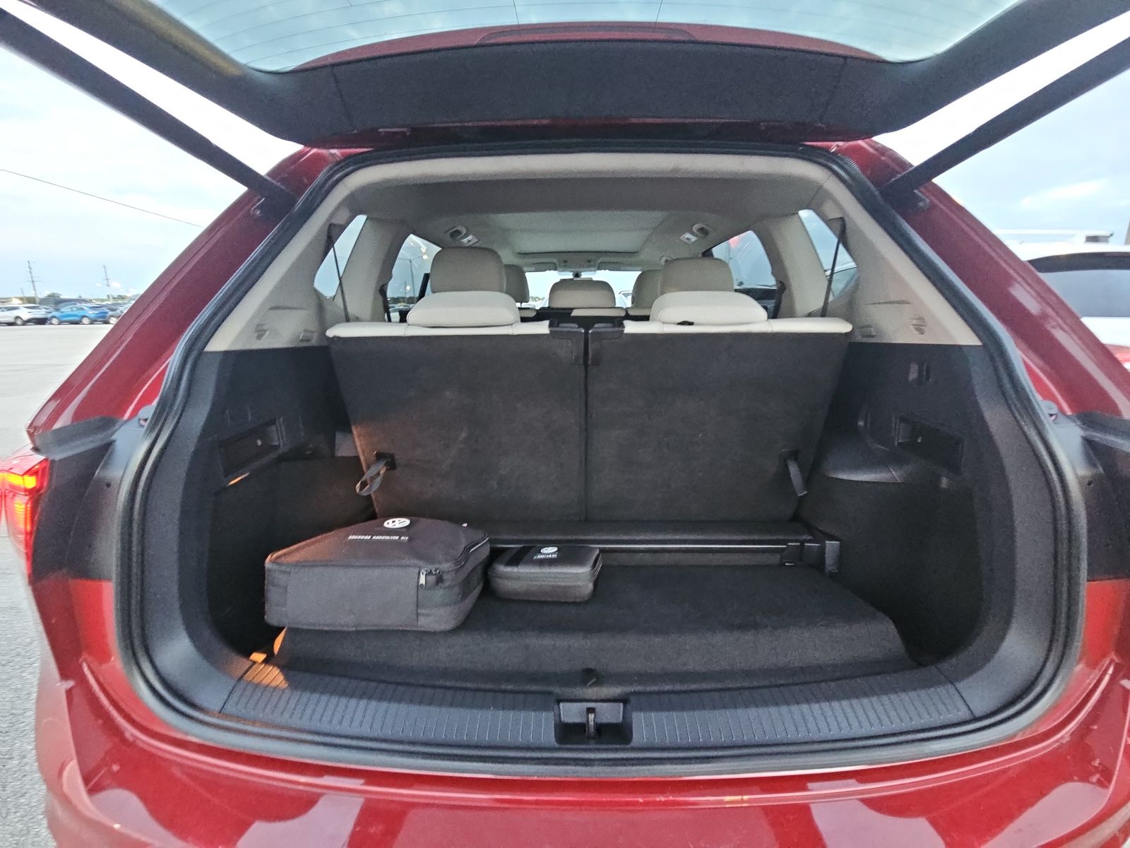 2018 Volkswagen Tiguan 2.0T SEL FWD