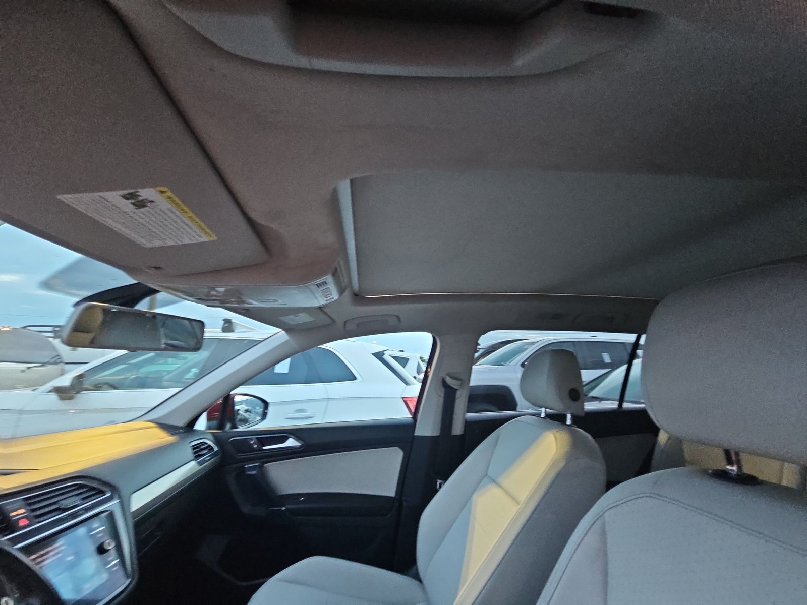 2018 Volkswagen Tiguan 2.0T SEL FWD