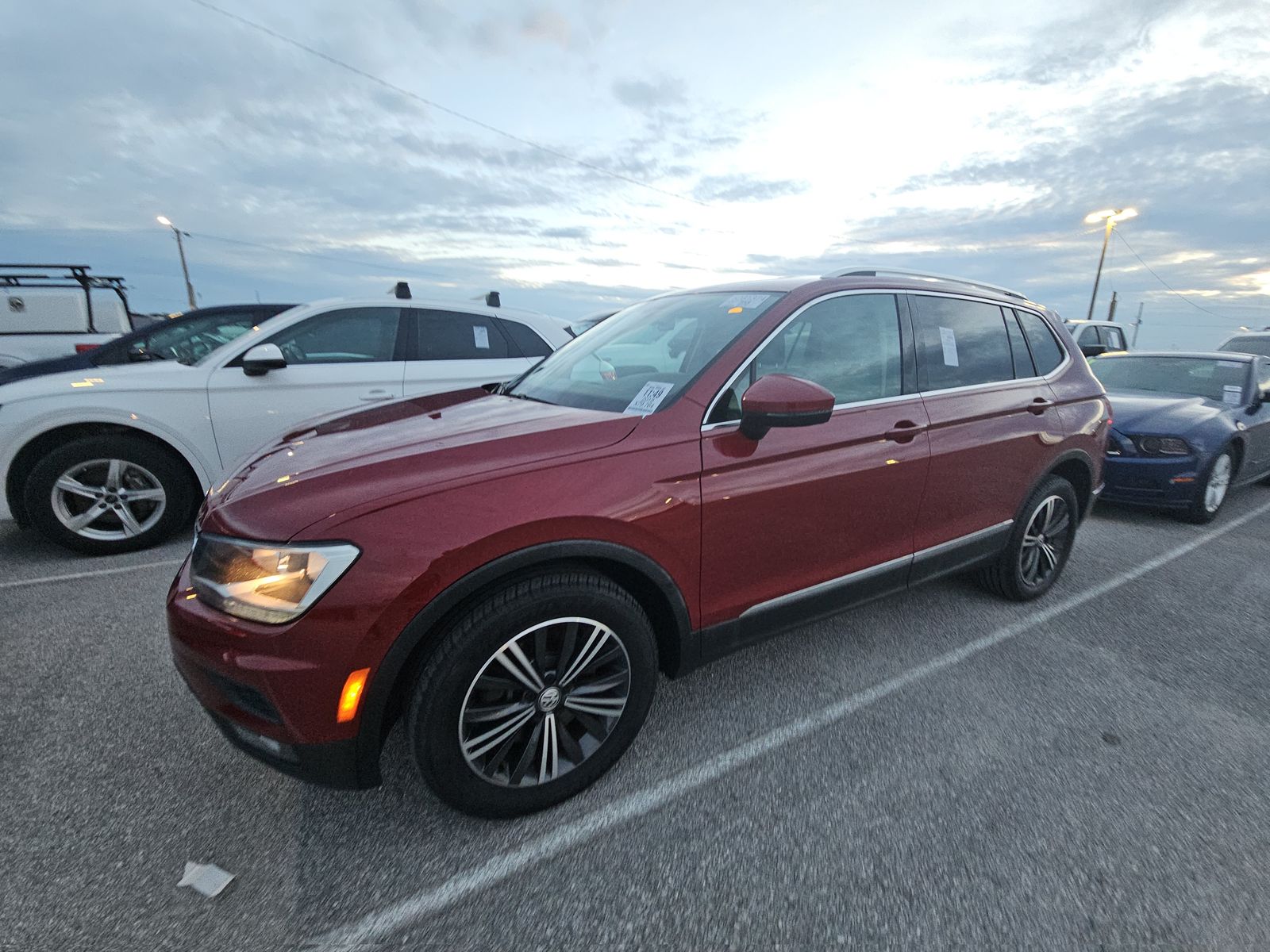 2018 Volkswagen Tiguan 2.0T SEL FWD