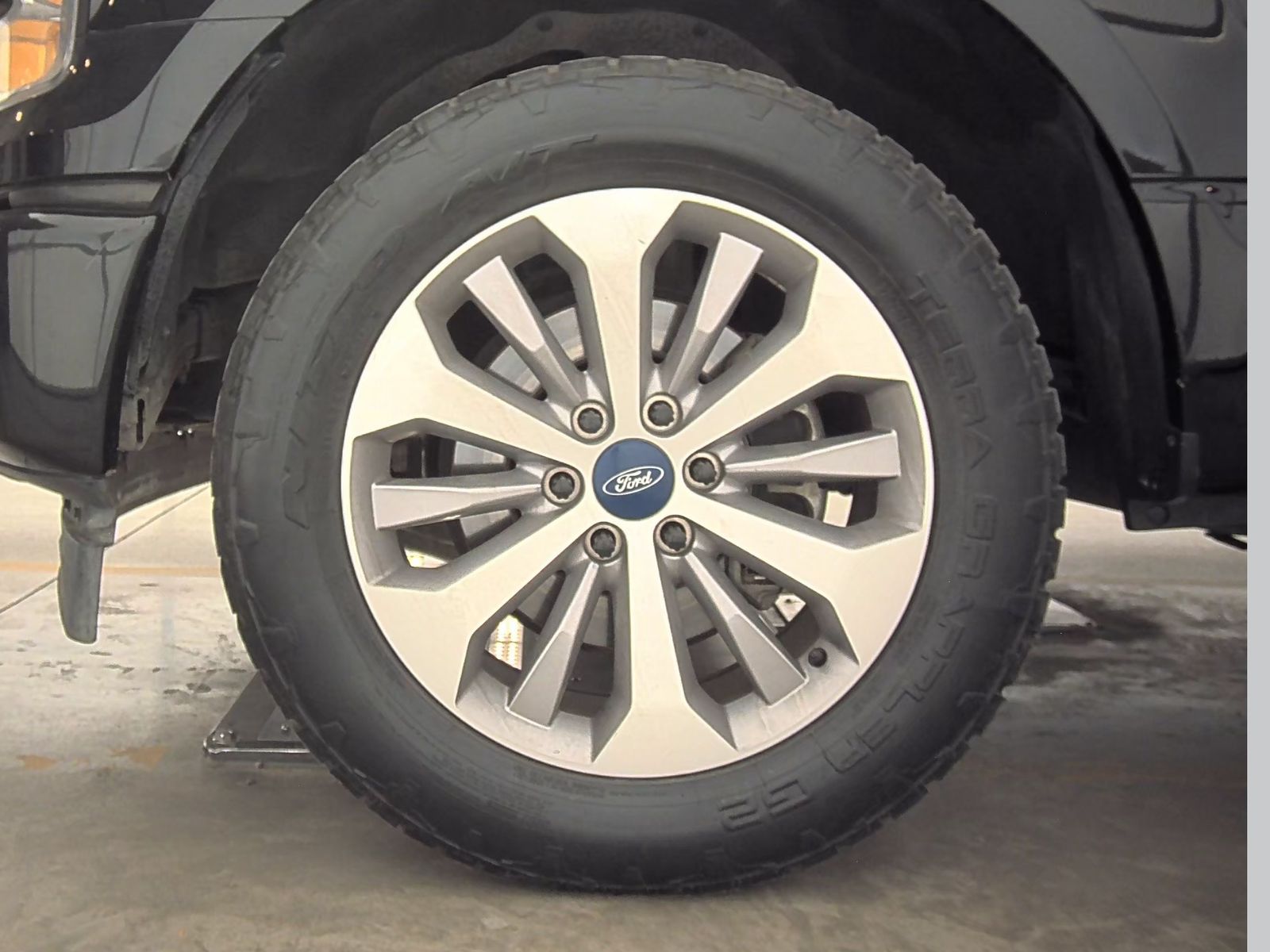 2017 Ford F-150 XL RWD