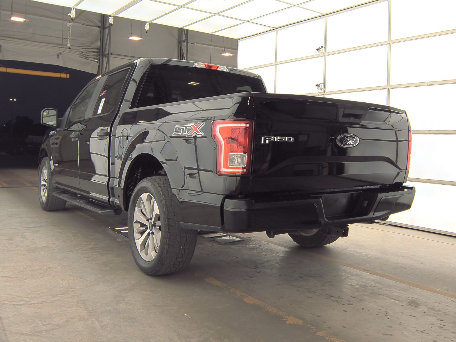 2017 Ford F-150 XL RWD