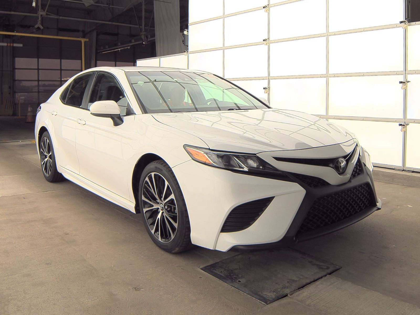 2018 Toyota Camry SE FWD
