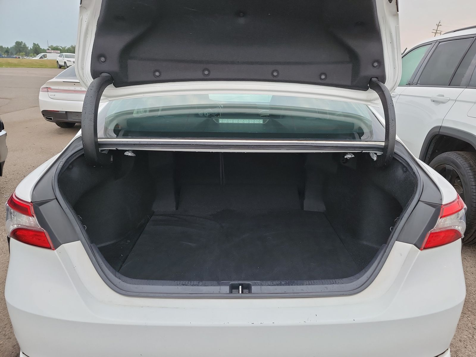 2018 Toyota Camry SE FWD