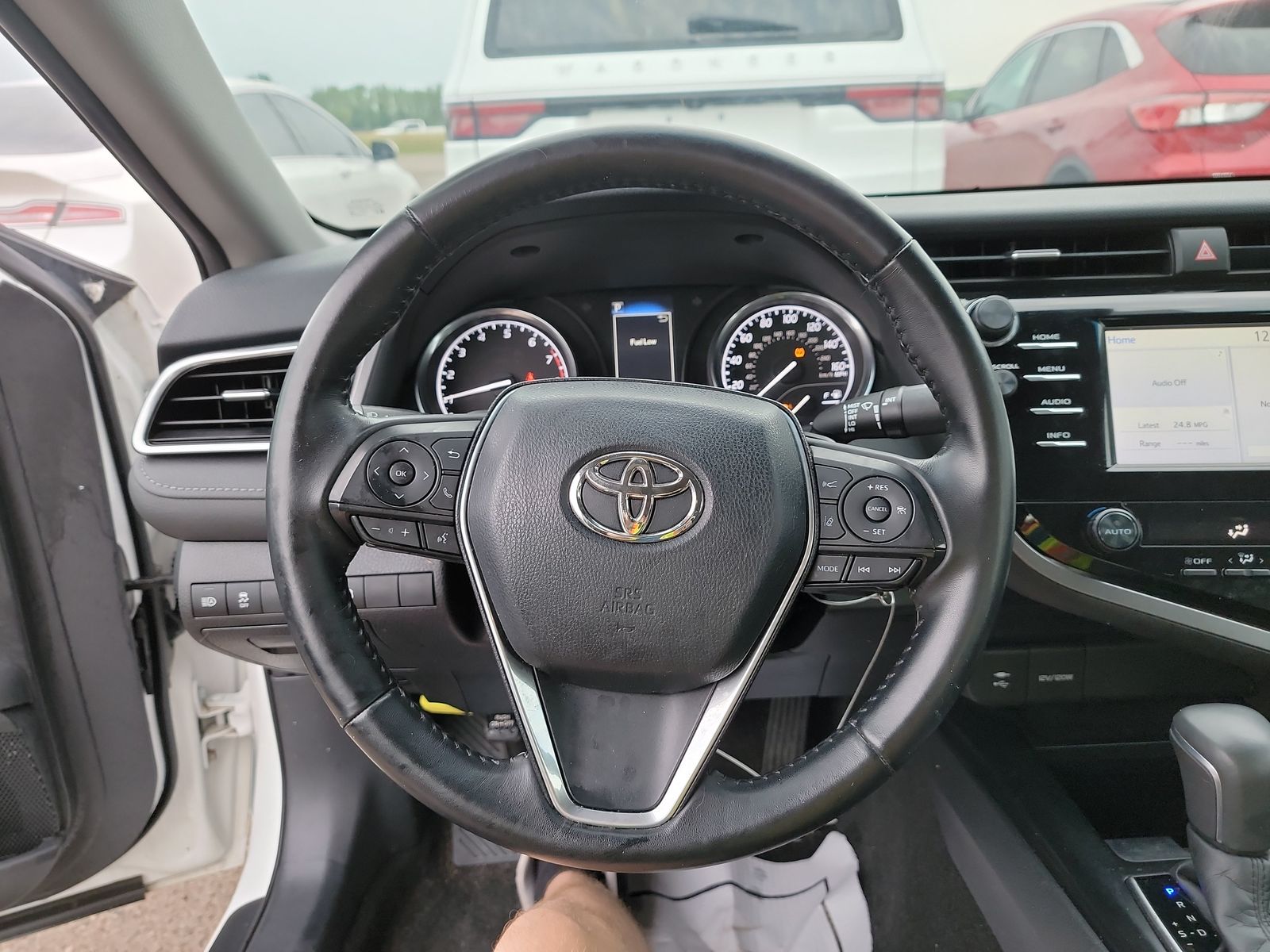 2018 Toyota Camry SE FWD