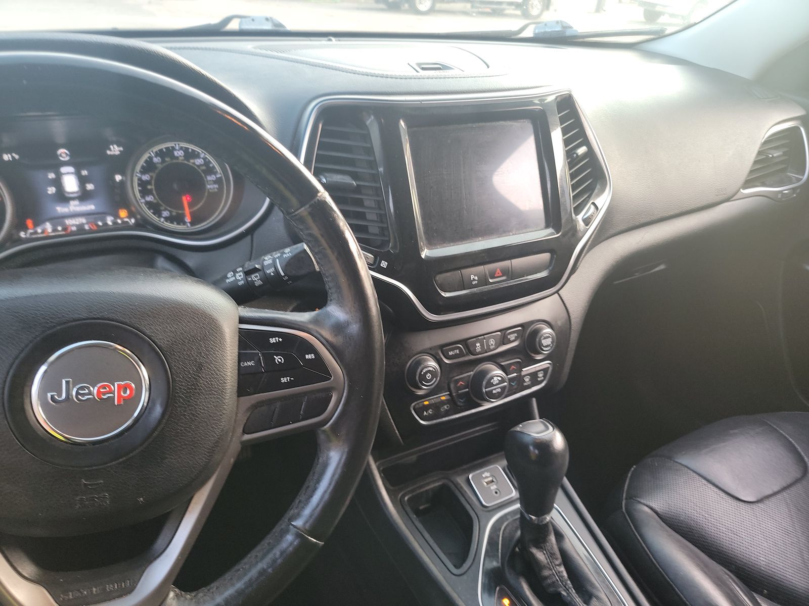 2019 Jeep Cherokee Limited FWD