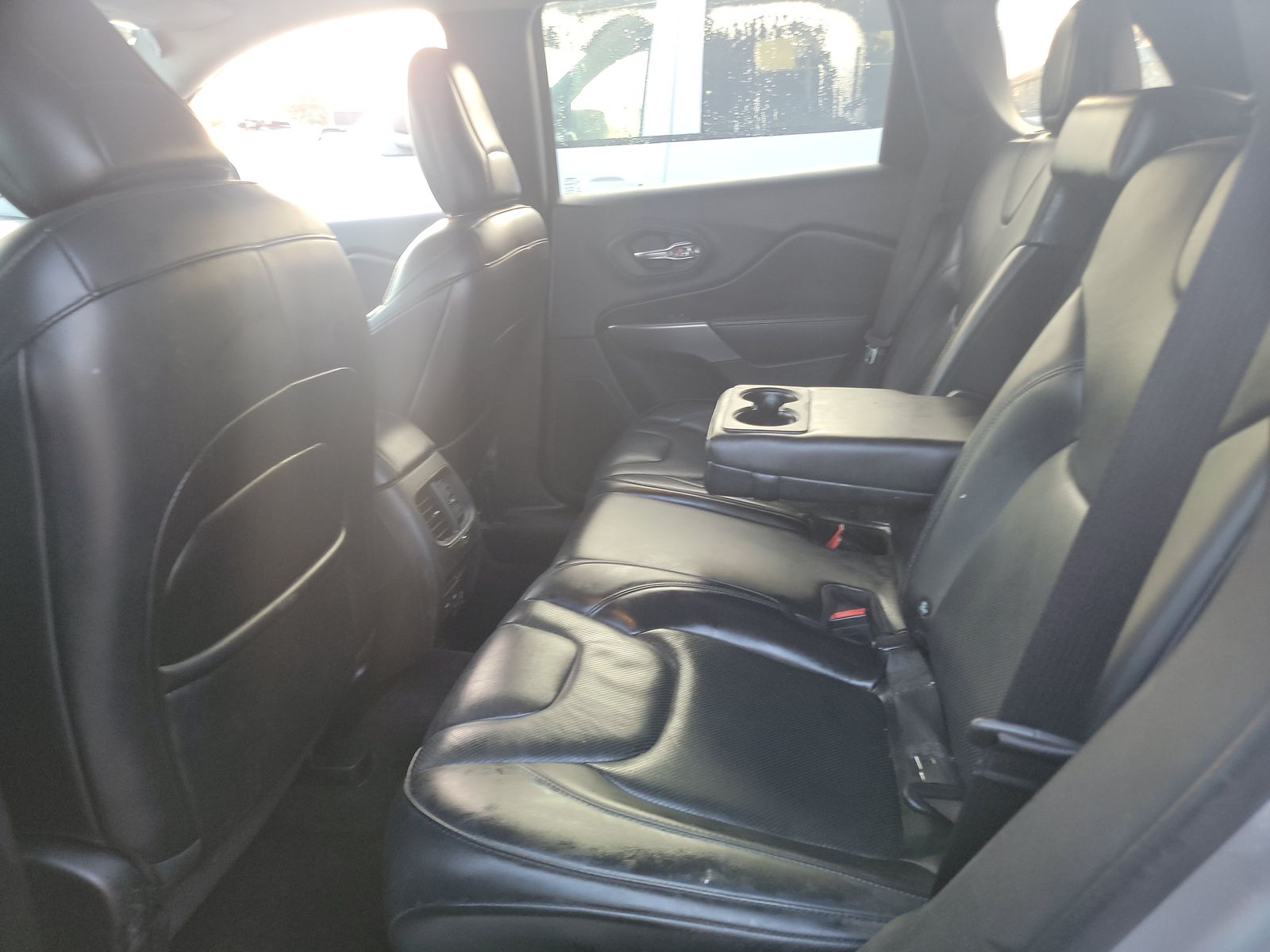 2019 Jeep Cherokee Limited FWD