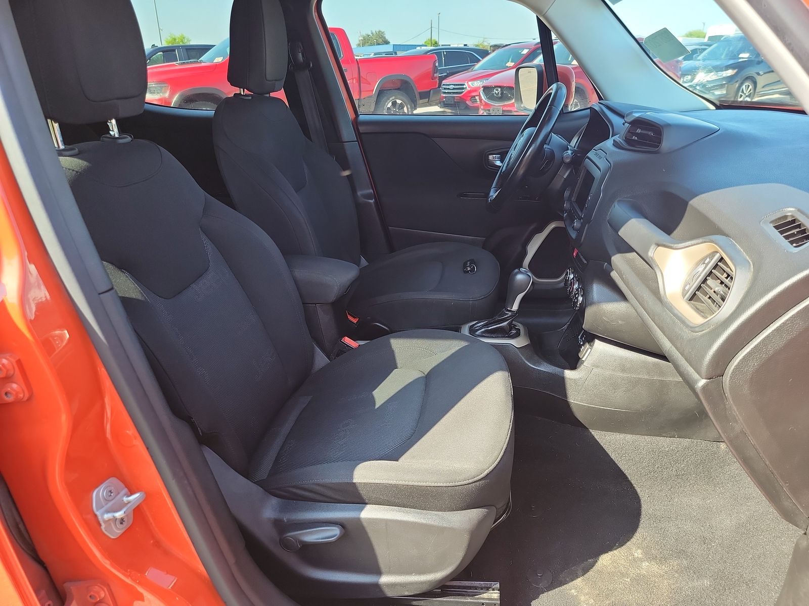 2015 Jeep Renegade Latitude FWD