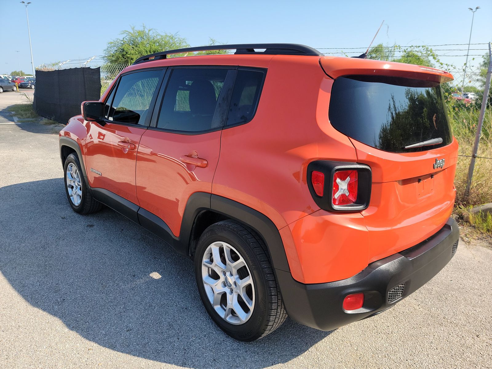 2015 Jeep Renegade Latitude FWD