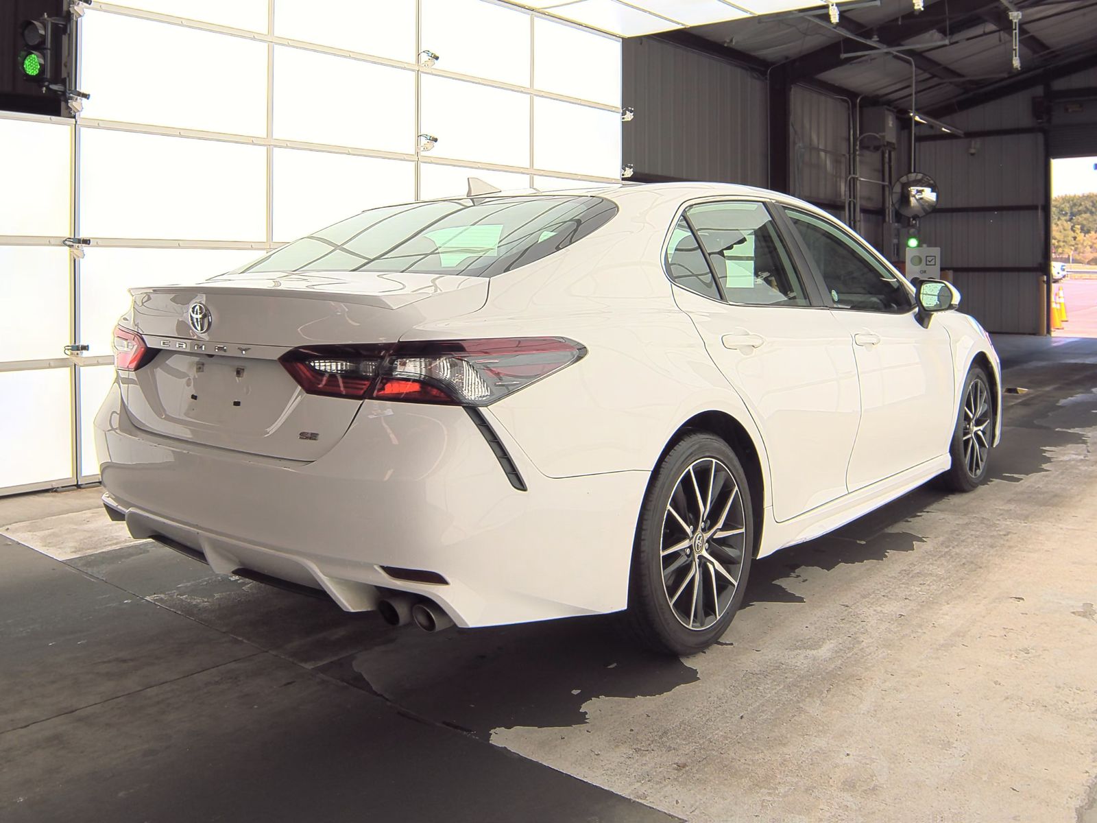 2021 Toyota Camry SE FWD