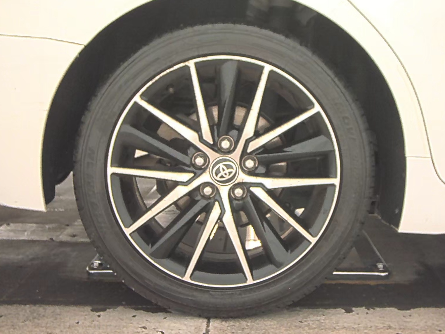 2021 Toyota Camry SE FWD