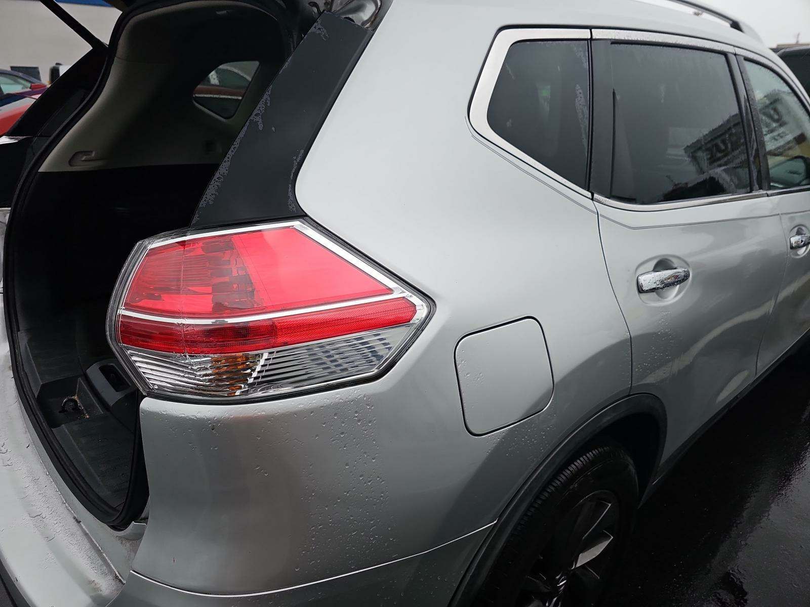 2016 Nissan Rogue SL FWD