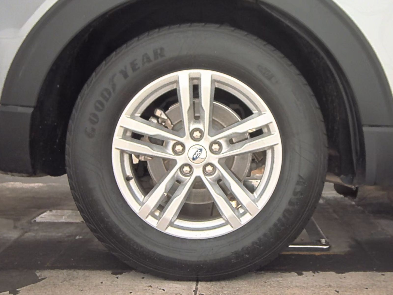 2021 Ford Explorer XLT FWD