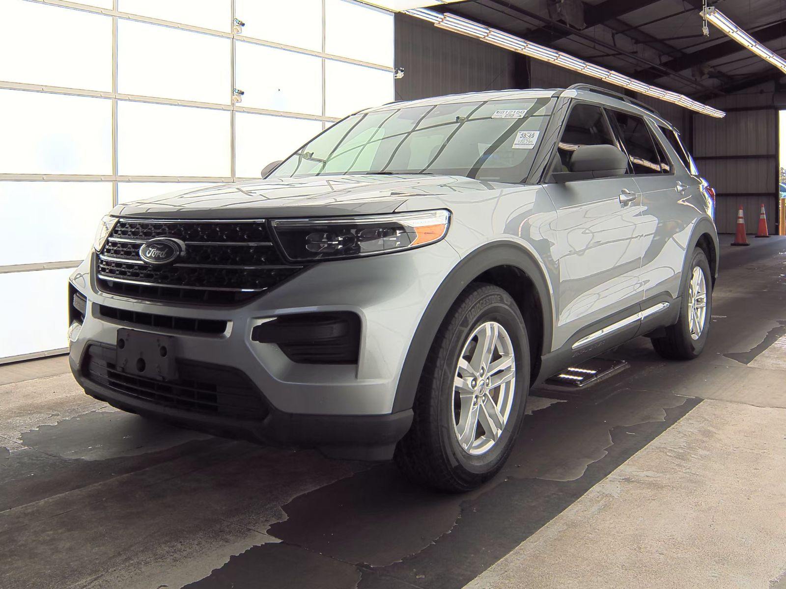 2021 Ford Explorer XLT FWD