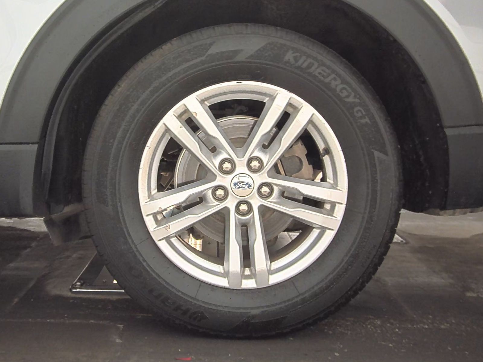 2021 Ford Explorer XLT FWD