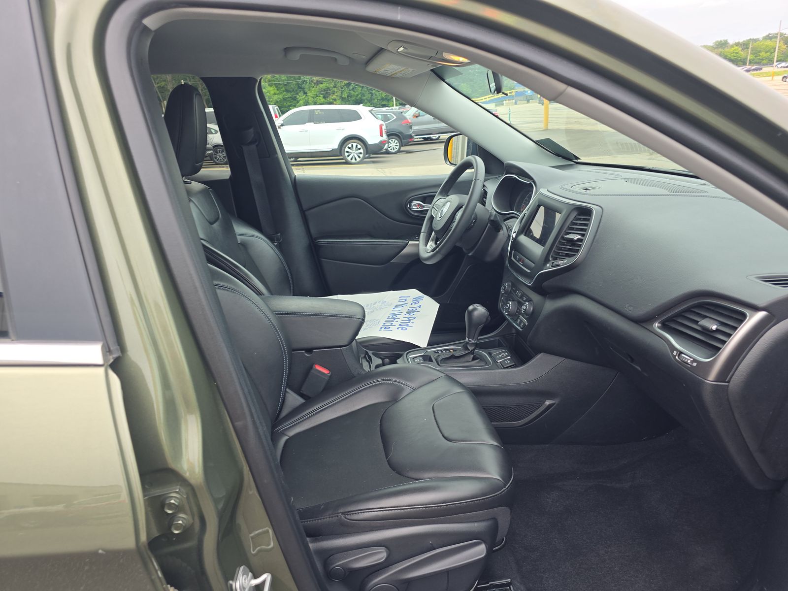 2020 Jeep Cherokee Latitude Plus FWD