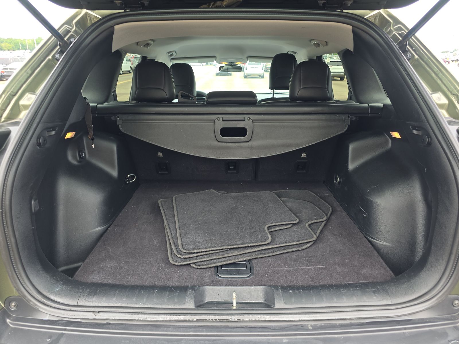 2020 Jeep Cherokee Latitude Plus FWD