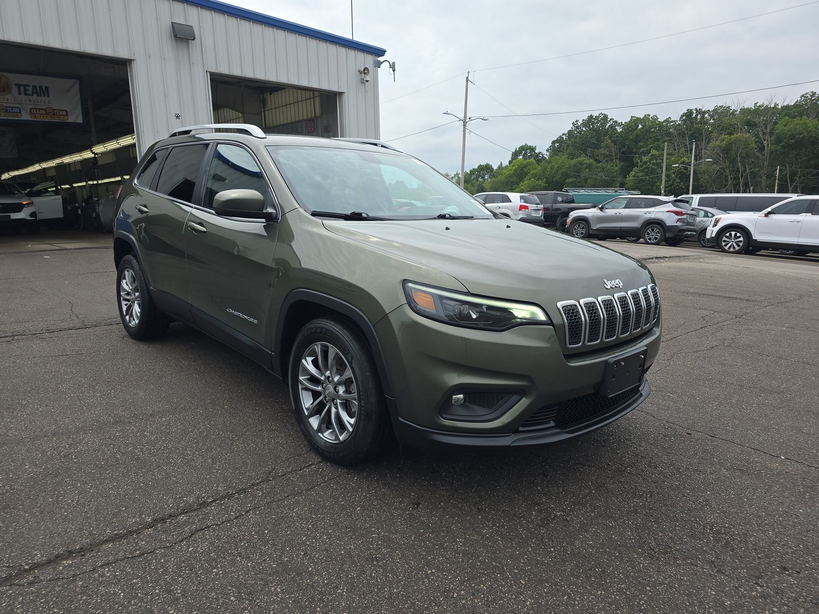 2020 Jeep Cherokee Latitude Plus FWD