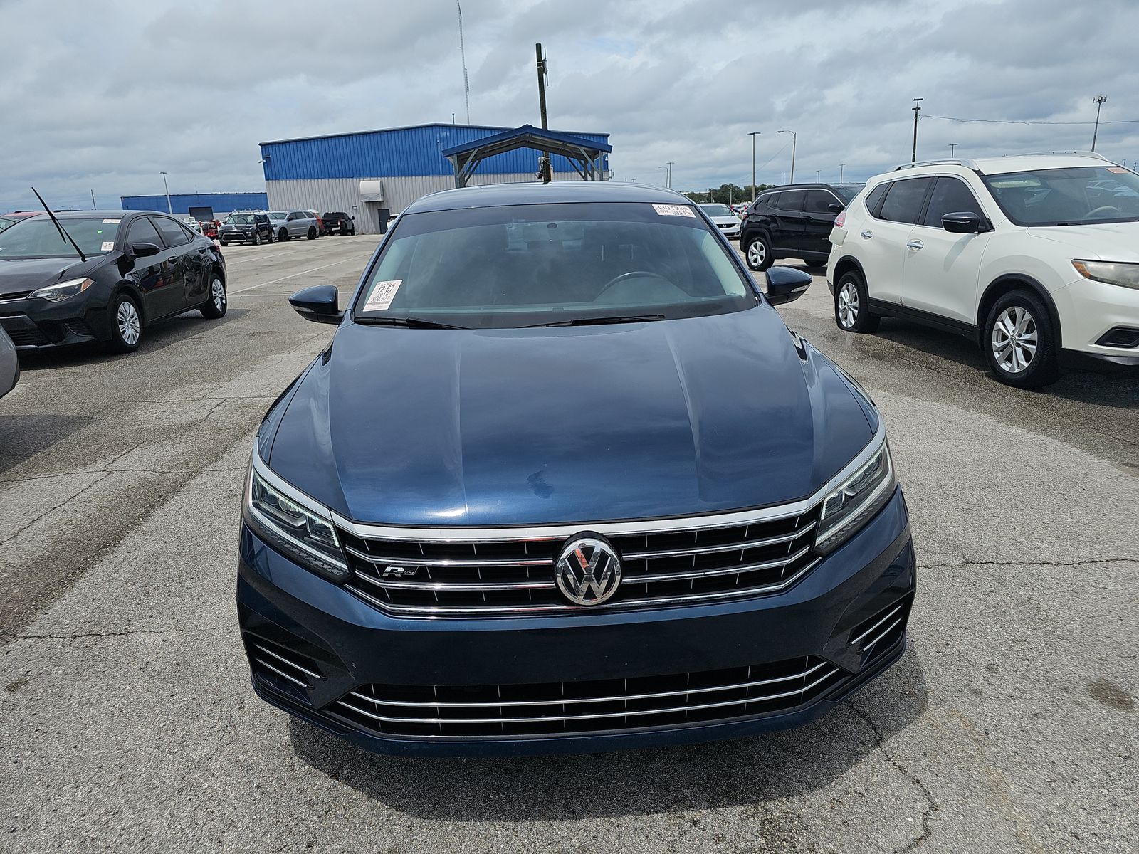2018 Volkswagen Passat 2.0T R-Line FWD