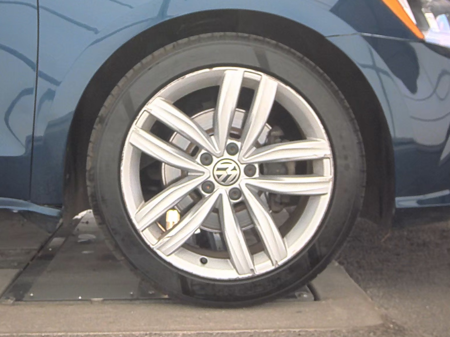 2019 Volkswagen Passat 2.0T Wolfsburg Edition FWD