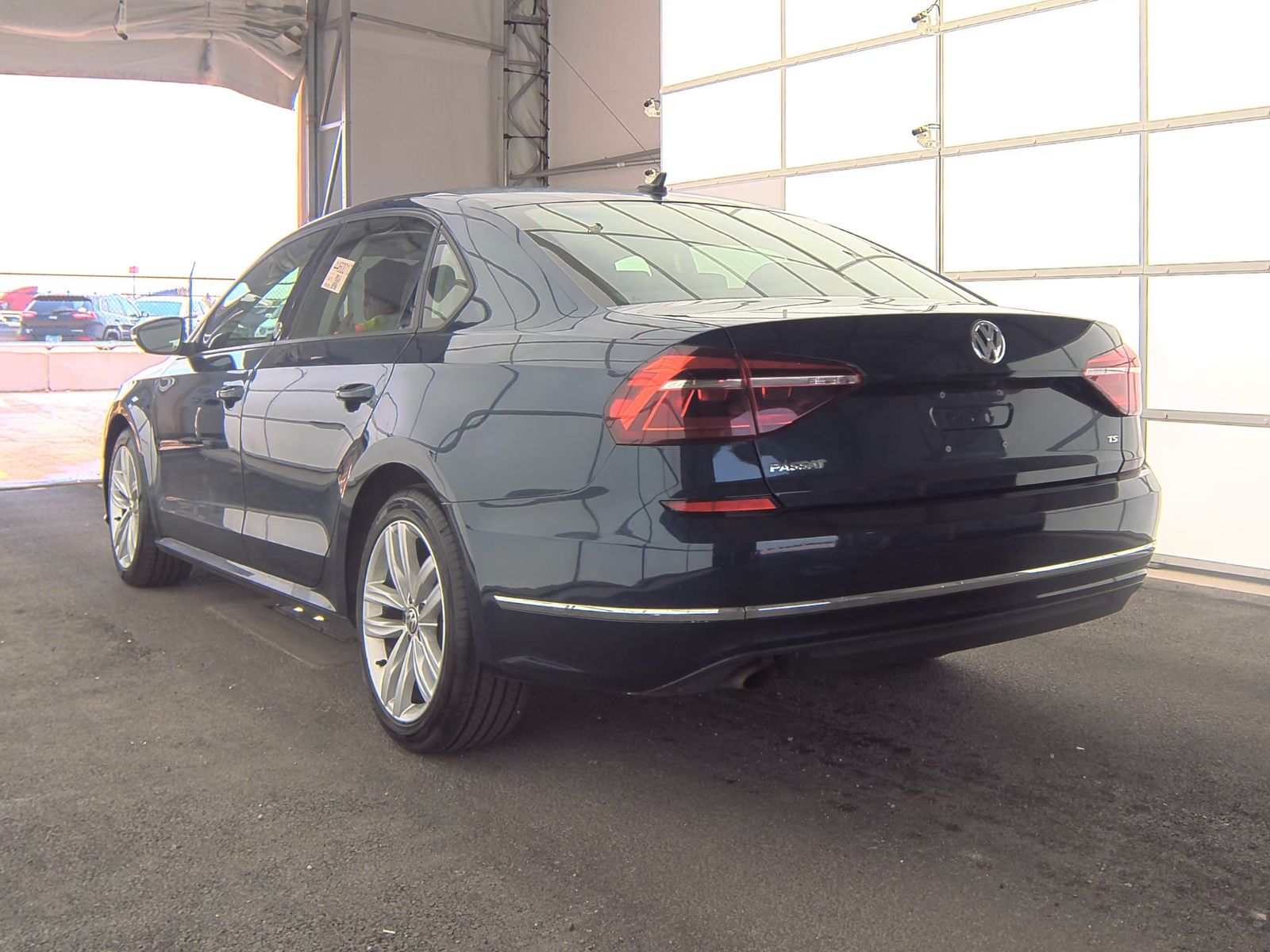 2019 Volkswagen Passat 2.0T Wolfsburg Edition FWD