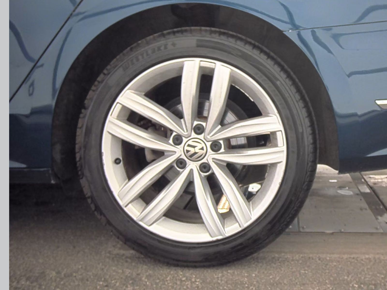 2019 Volkswagen Passat 2.0T Wolfsburg Edition FWD