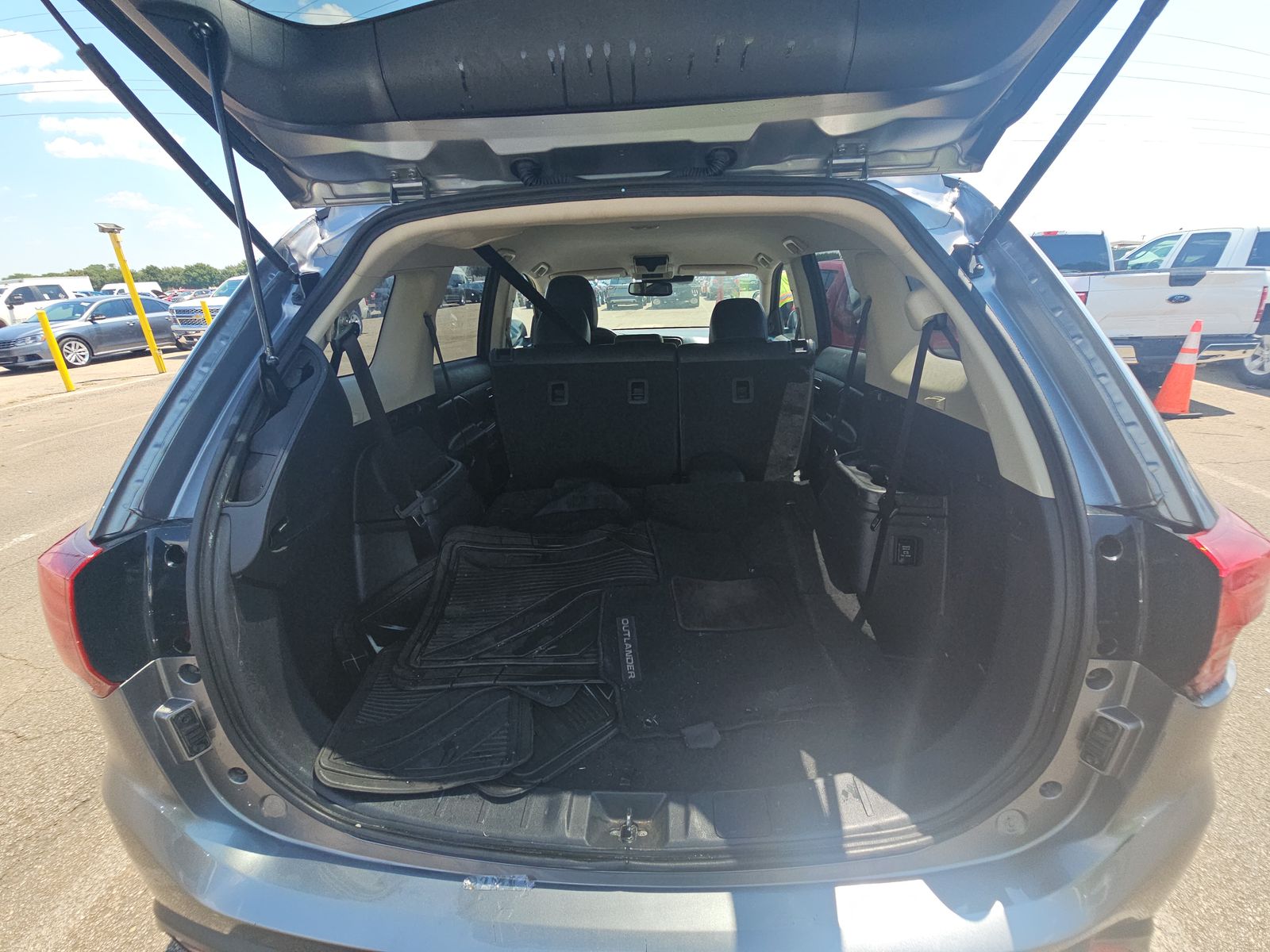 2020 Mitsubishi Outlander SEL FWD