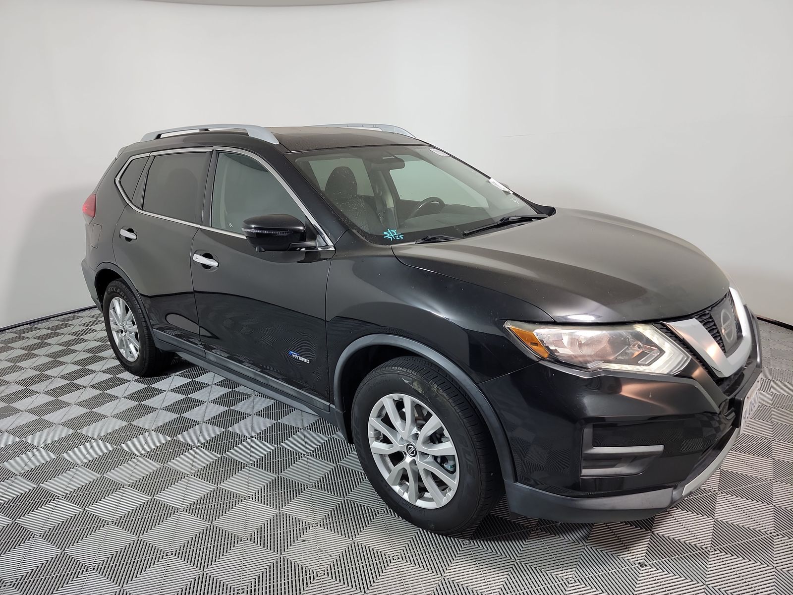 2017 Nissan Rogue Hybrid SV FWD