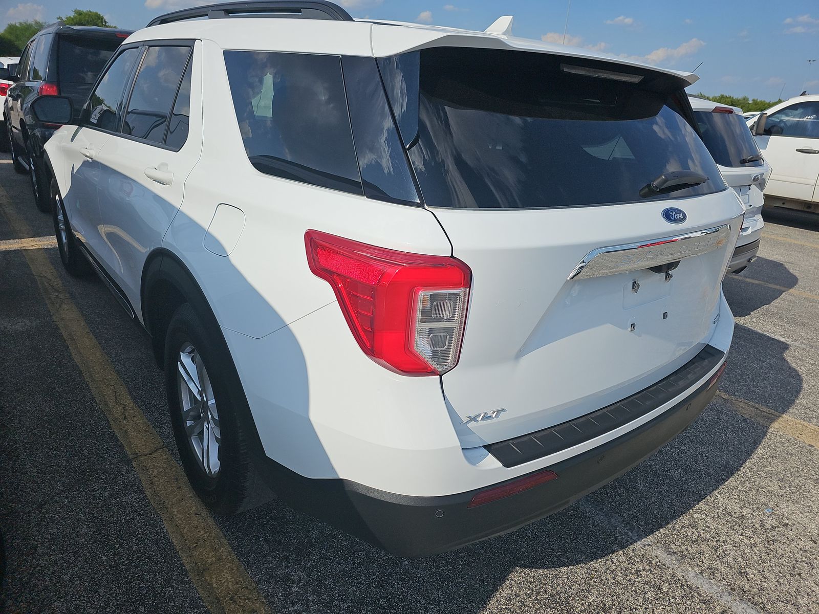 2020 Ford Explorer XLT RWD