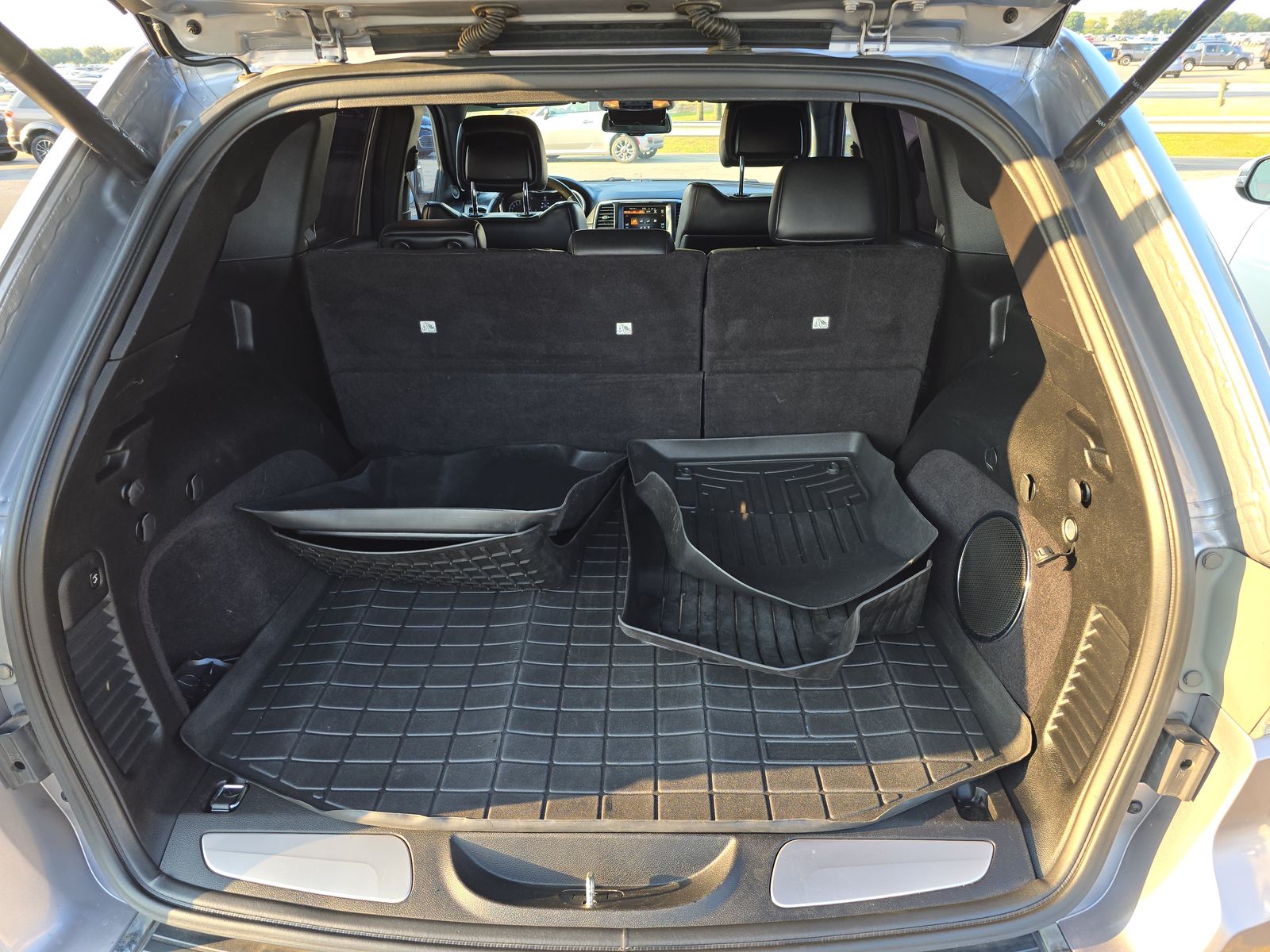 2014 Jeep Grand Cherokee Overland FWD