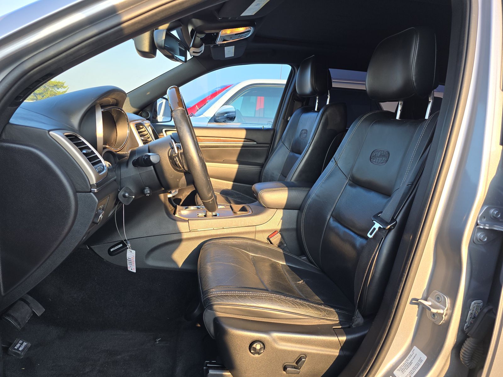 2014 Jeep Grand Cherokee Overland FWD