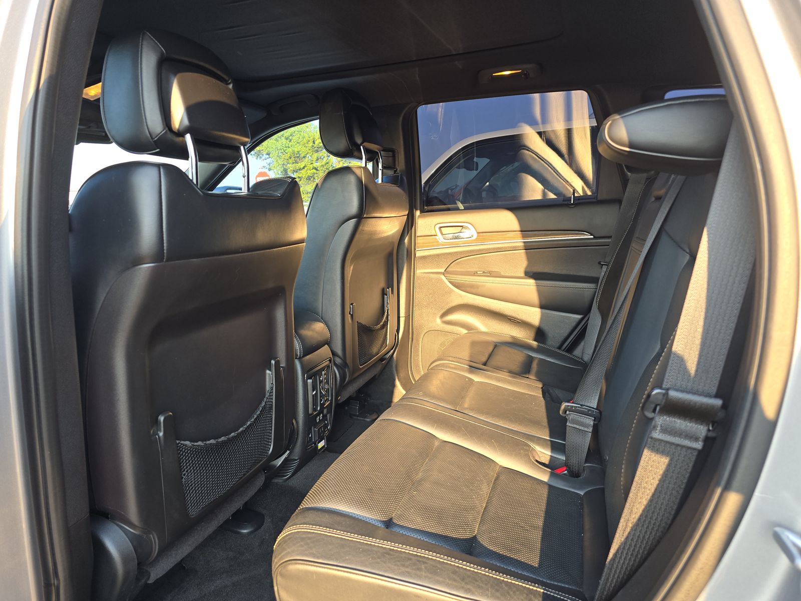 2014 Jeep Grand Cherokee Overland FWD