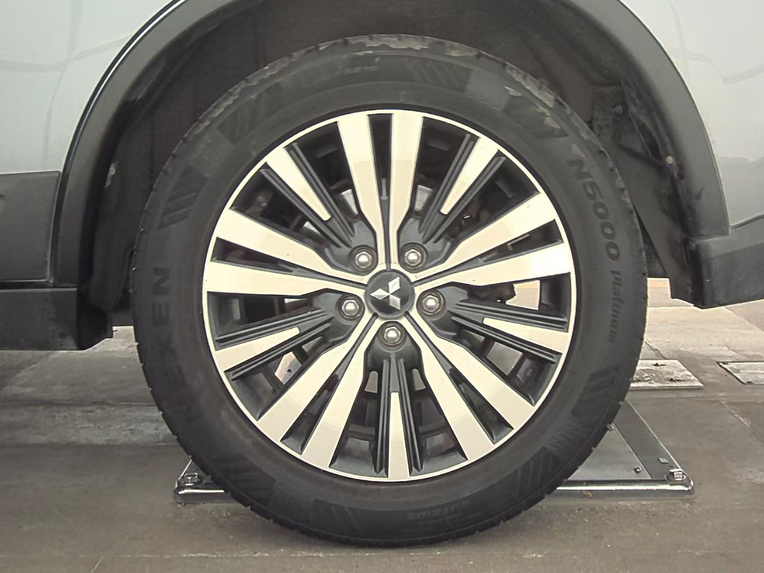 2020 Mitsubishi Outlander SEL FWD