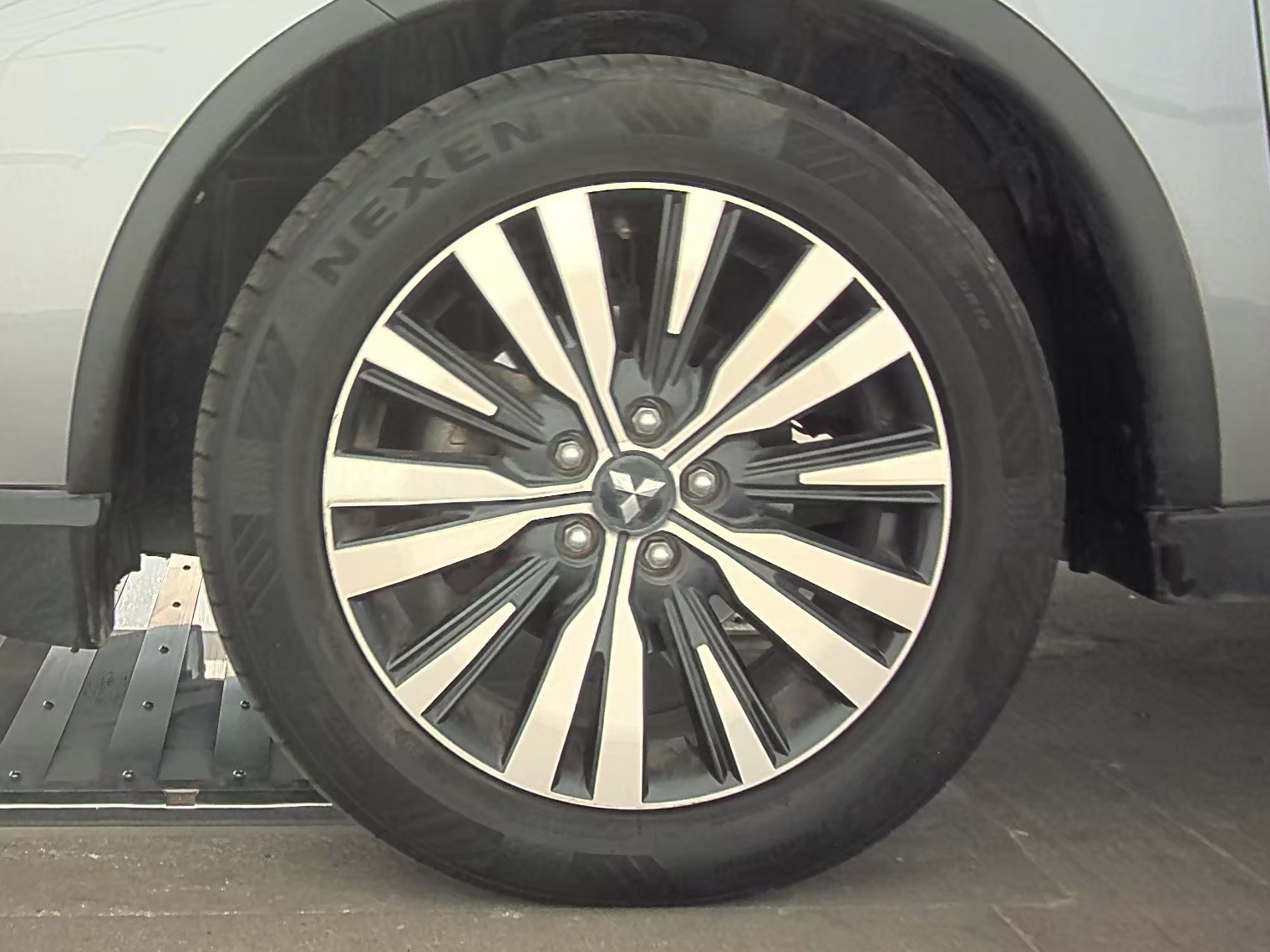 2020 Mitsubishi Outlander SEL FWD