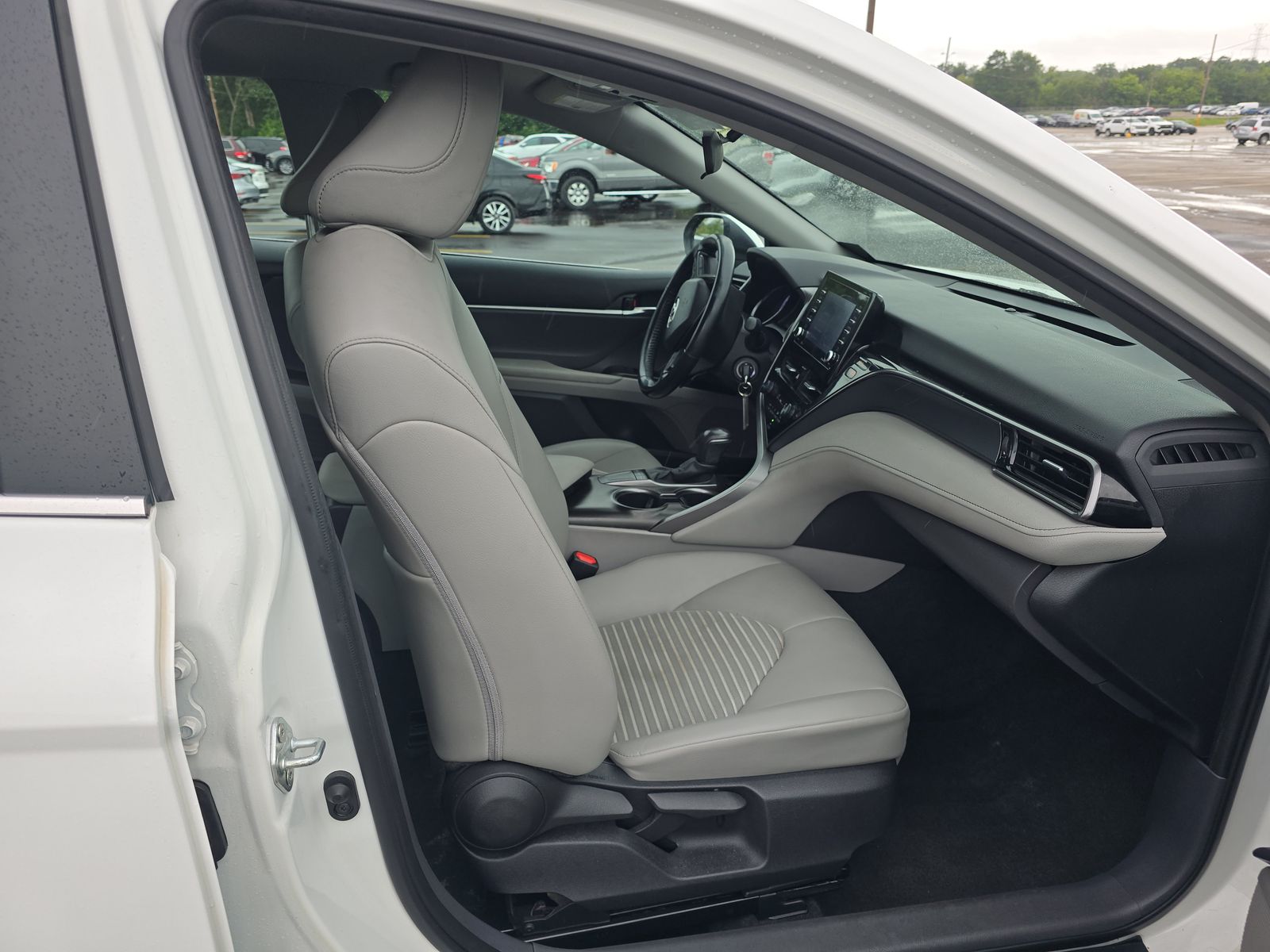 2022 Toyota Camry SE FWD